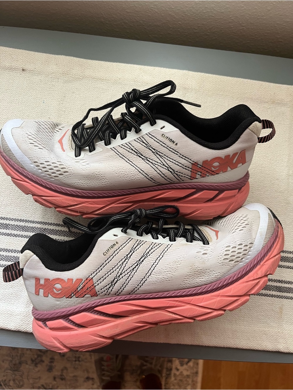 HOKA ONE ONE Clifton 6 Women’s Running Shoes - White with Pink Sole